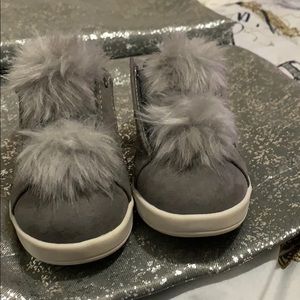 Baby girl slip on shoes.